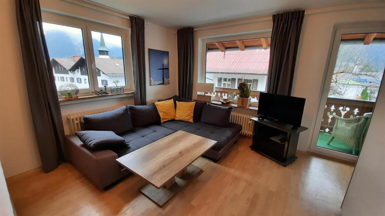 Appartamento Isartaler Hoamat Haus Mittenwald Esterno foto